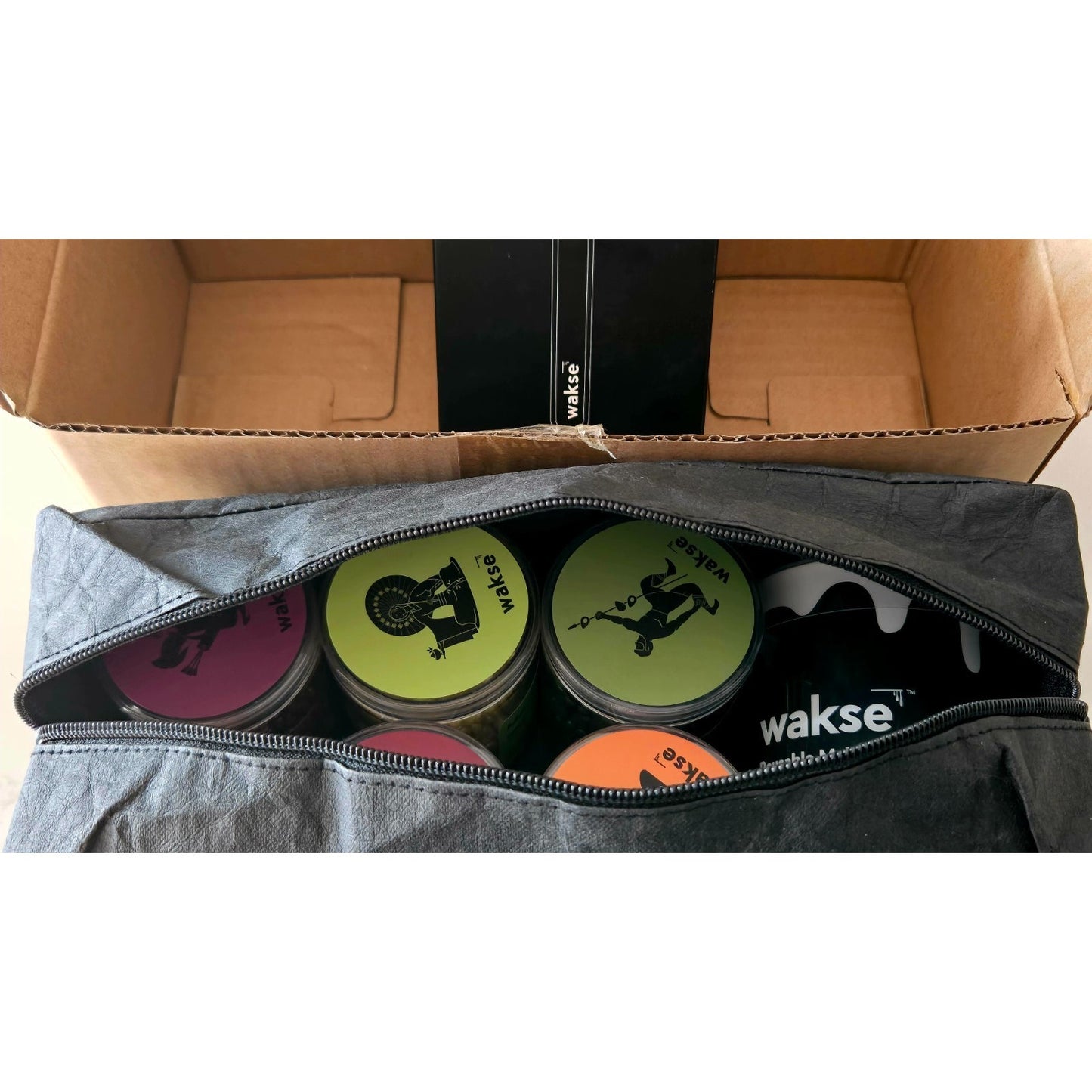 Wakse Botanicals At Home Wax Kit Face with 6 Tubs Wakse, Applicators and Tub NIB